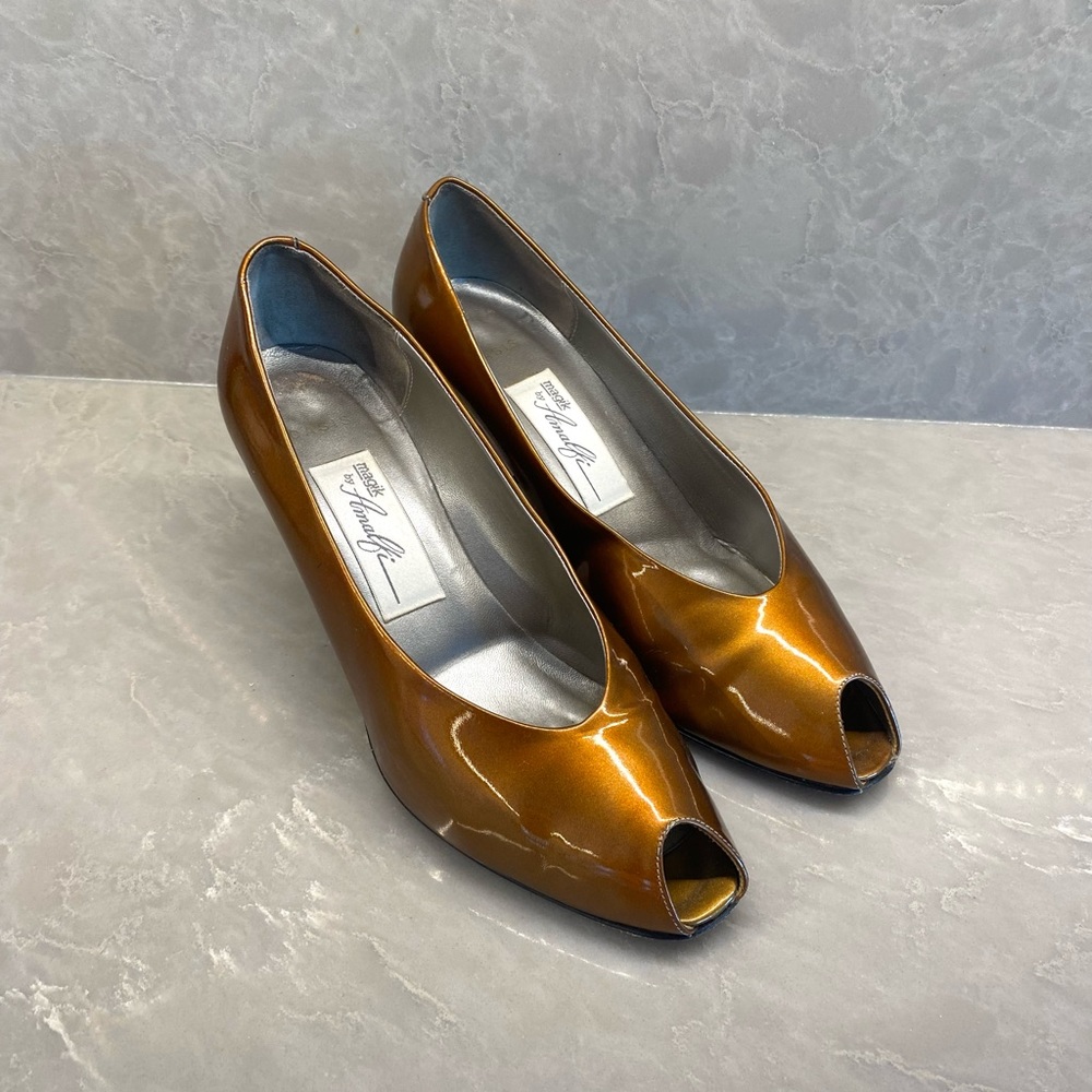 Magik By Amalfi Handmade Italian 8B Peep Toe Pumps